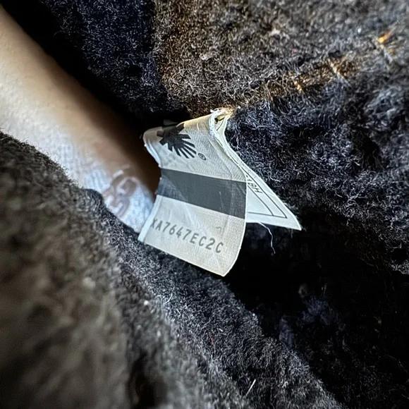 {UGG} Alameda Cuffable "Black" ankle boots - Picture 9 of 10